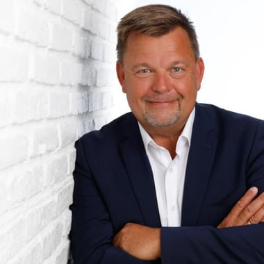 Dr. Peter Pirner CX-Talks Consulting Thalkirchnerstr. 47 D- 80337 München Dr. Peter Pirner CX-Talks Consulting Thalkirchnerstr. 47 D- 80337 München